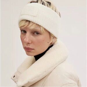 Coach Cream Cable Knit Headband